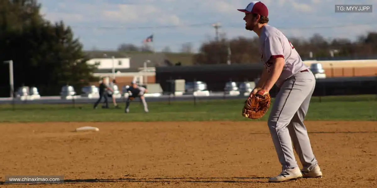 📺 弹幕互动，燃爆全场！看直播，就要和千万球迷一起嗨！